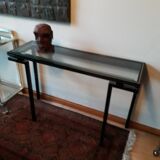 Contemporary console