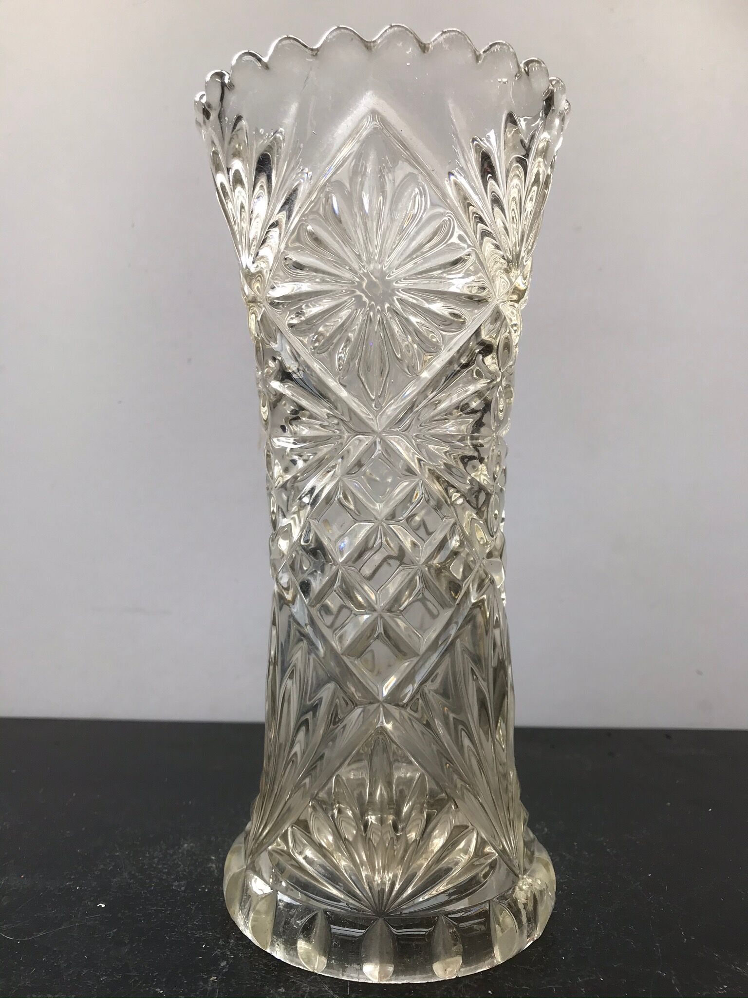 Old vase glass moulded decor vintage stars