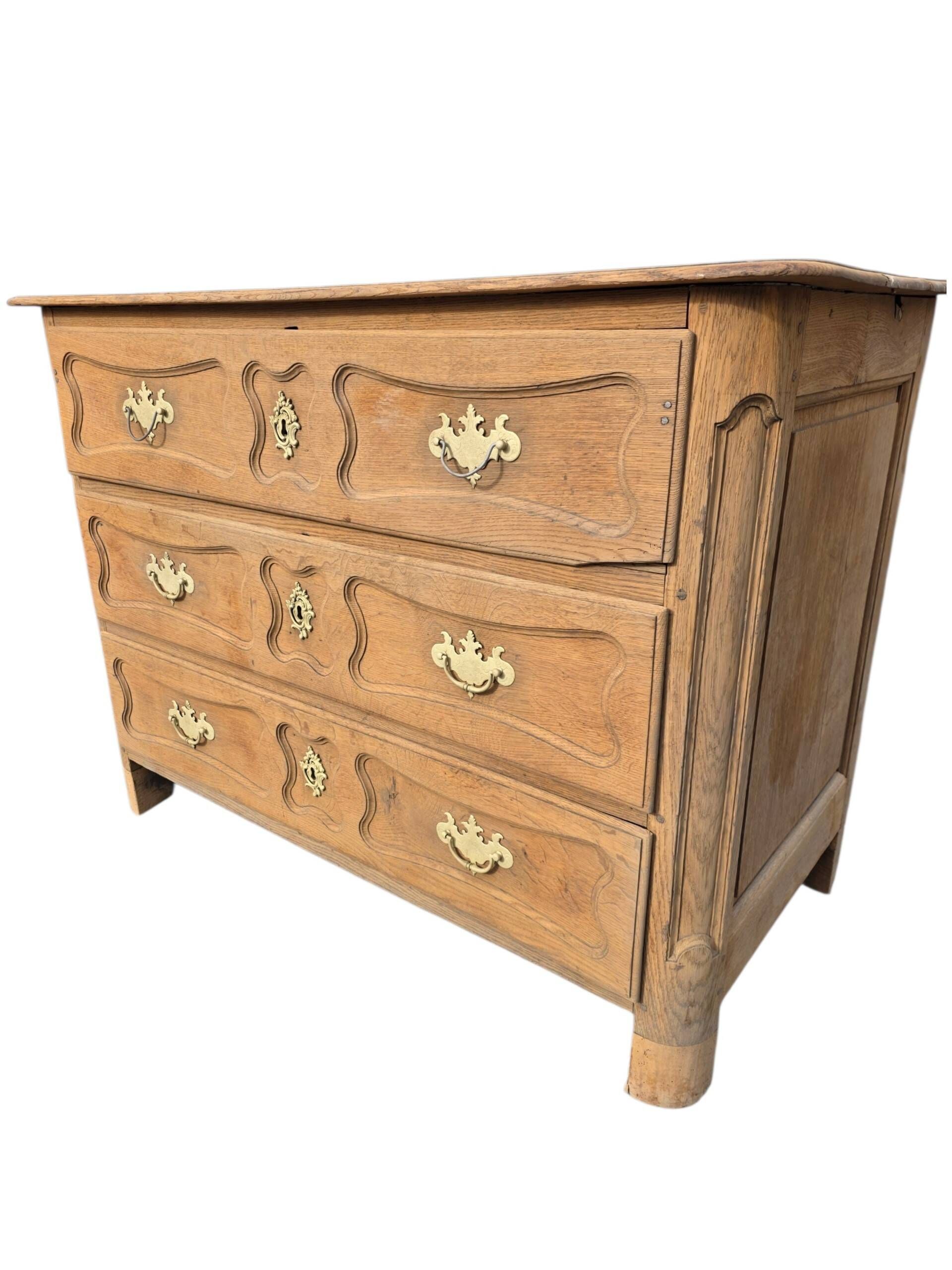 18th-century Louis XV oak commode
