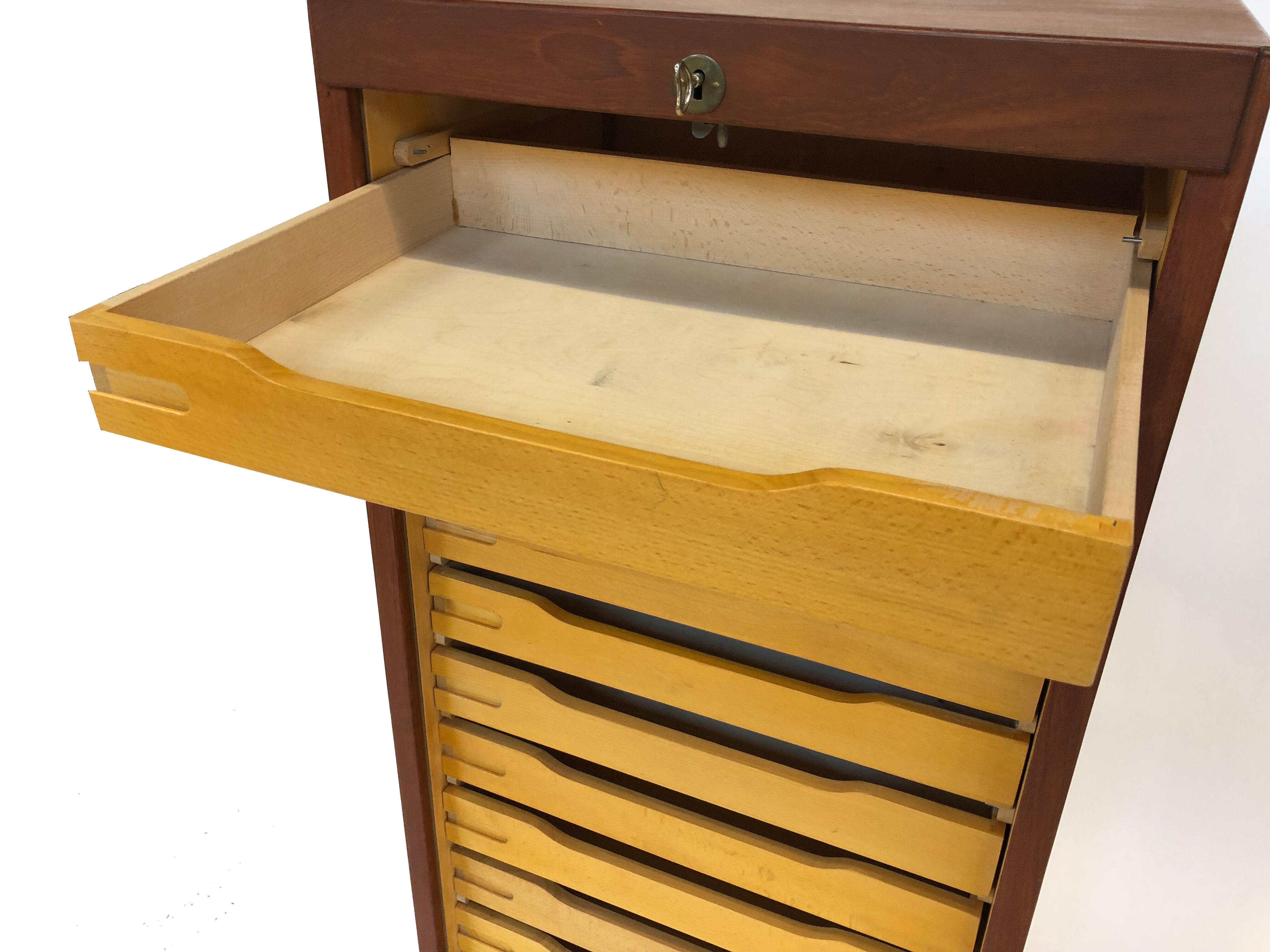 Vintage Danish design cabinet in teak veneer