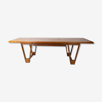 Table basse en teck conçue par Illum Wikkelsø à partir des années 1960.