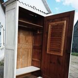 Beach Cabin Wardrobe