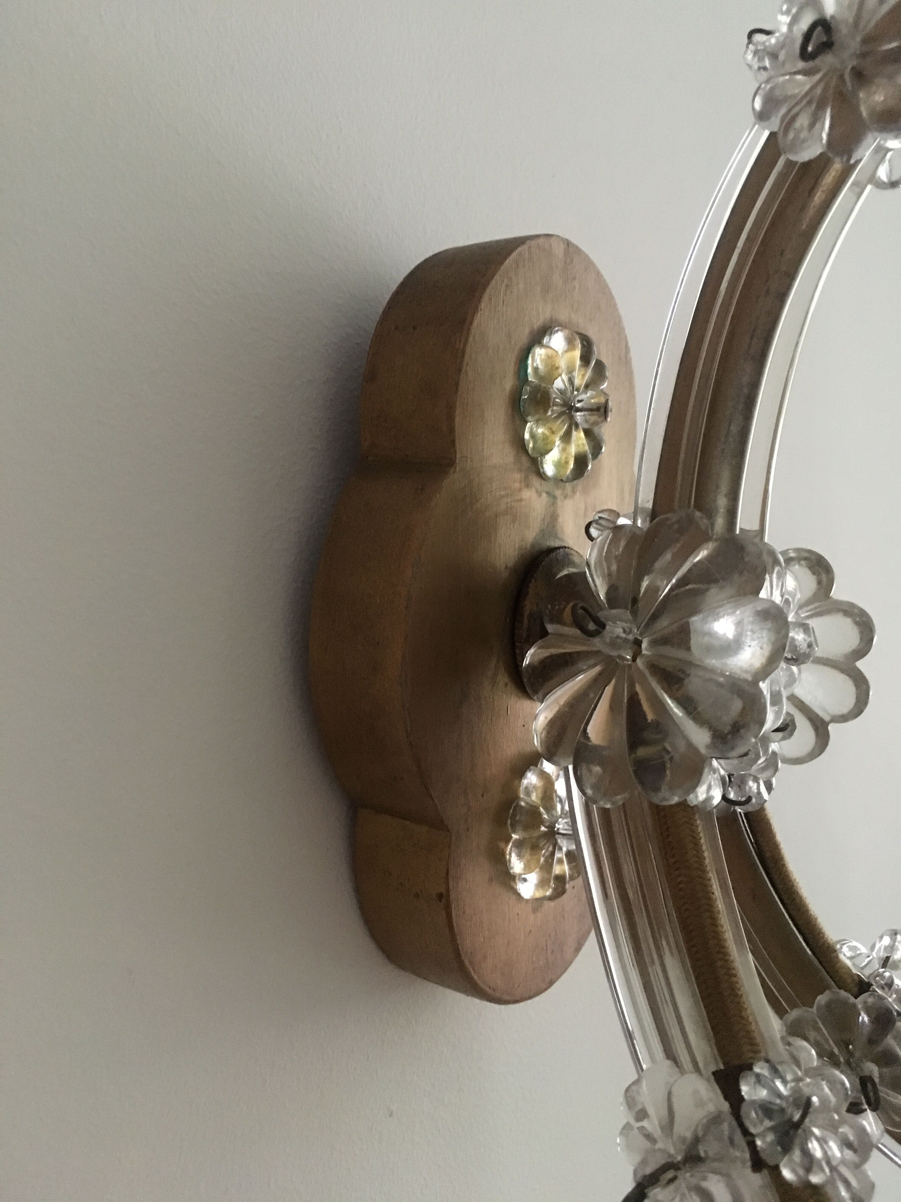 Two-arm crystal light wall light