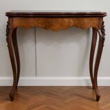 Table à jeux style Louis XV en marqueterie et acajou
