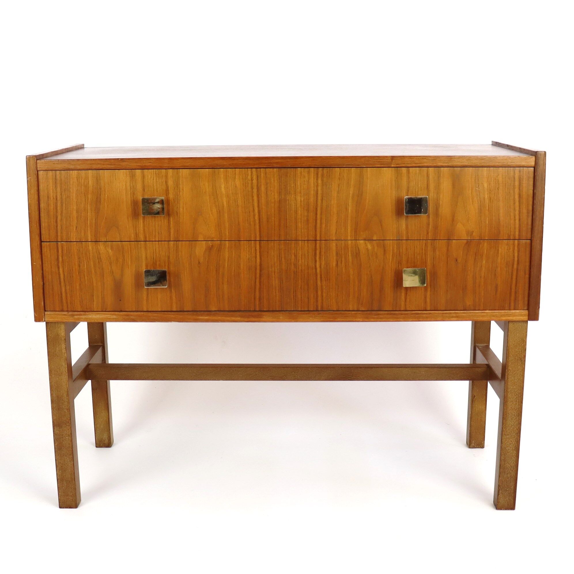 Rosewood chest of drawers