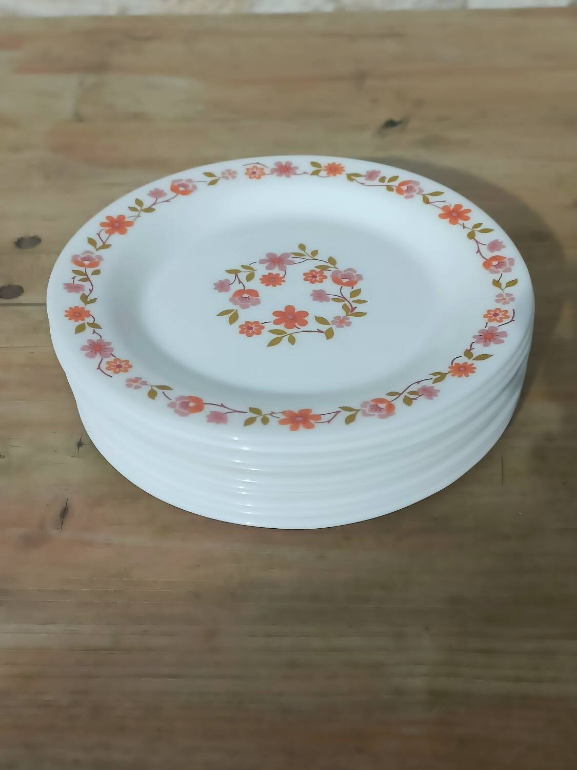 10 vintage Scania dessert plates
