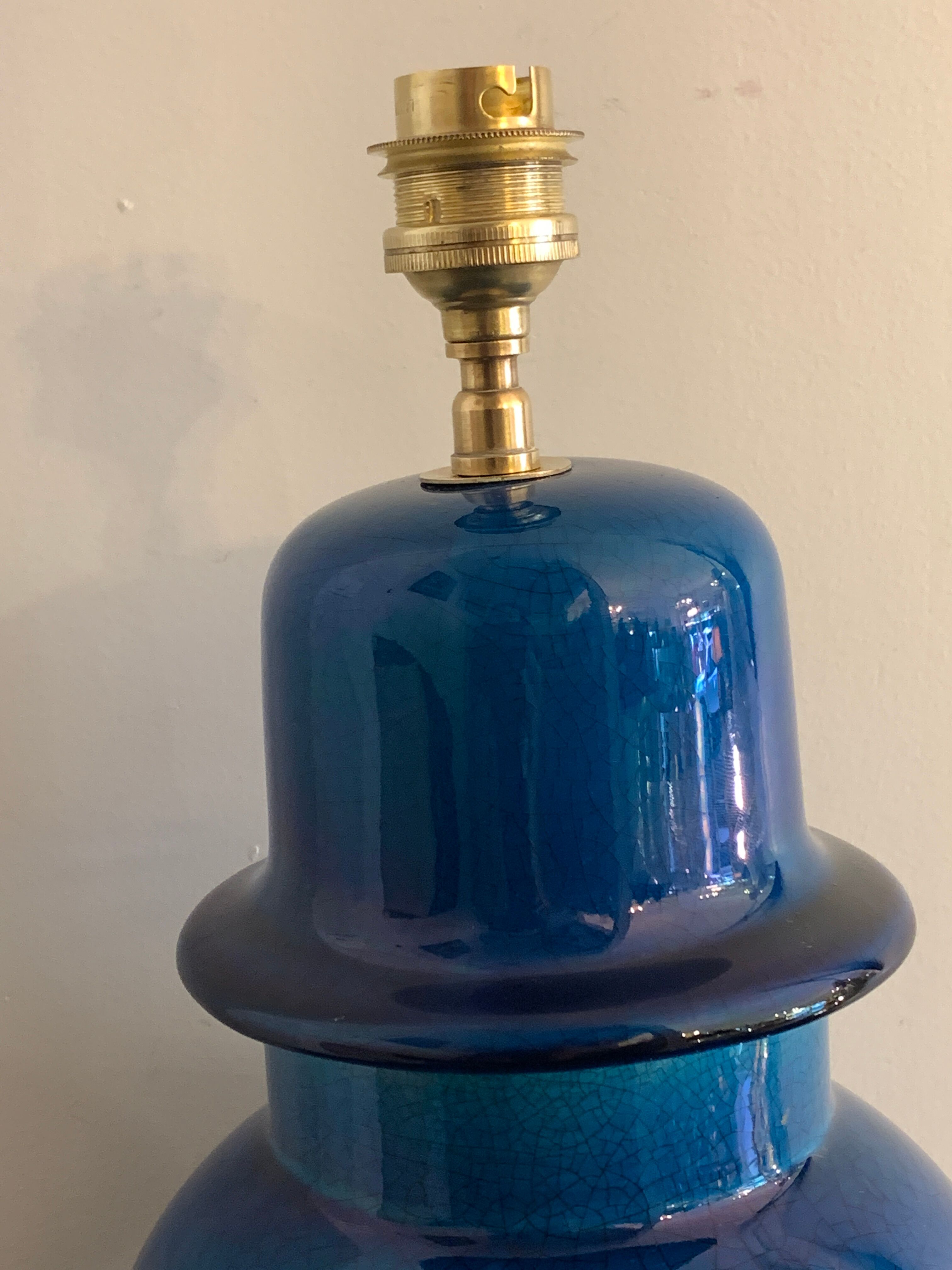 Cracked ceramic lamp base, 1970