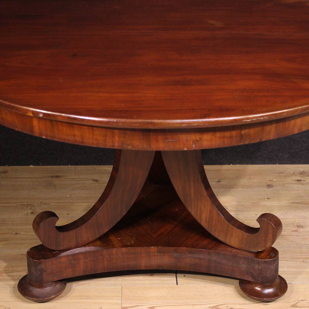 19th century Dutch mahogany table
