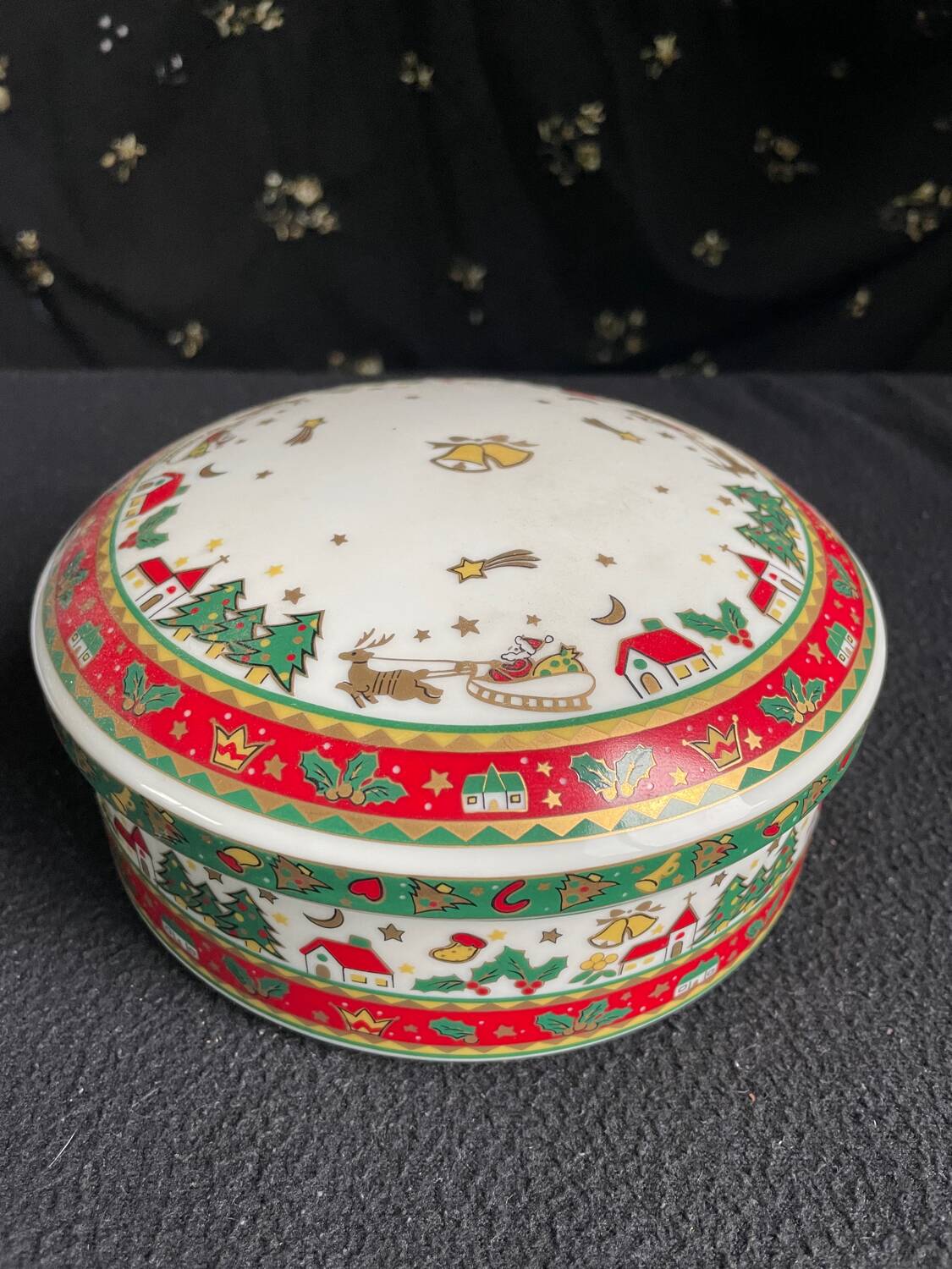 Original MAEBATA Japan - 1 "Merry Christmas" Candy Box