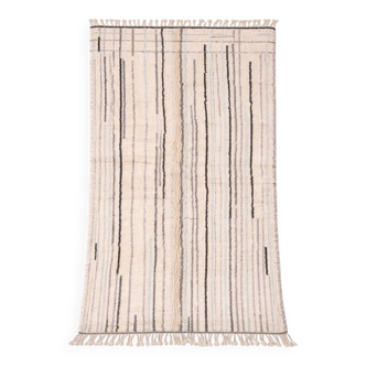 Wool carpet 250cm x 150cm