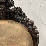 Paire de fauteuils a médaillons en bois sculpté XIX siècle