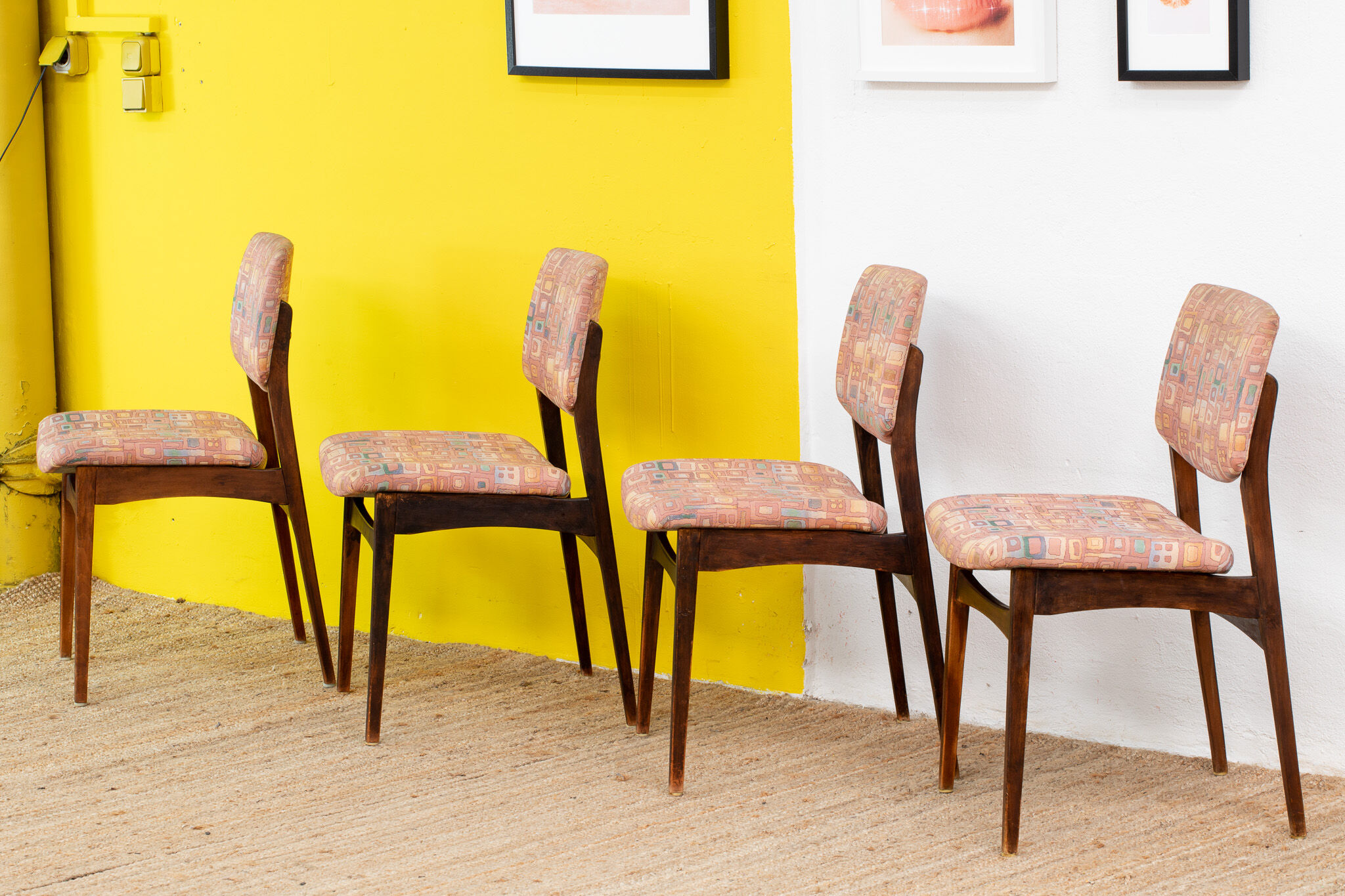 Chaises scandinaves  47 cm