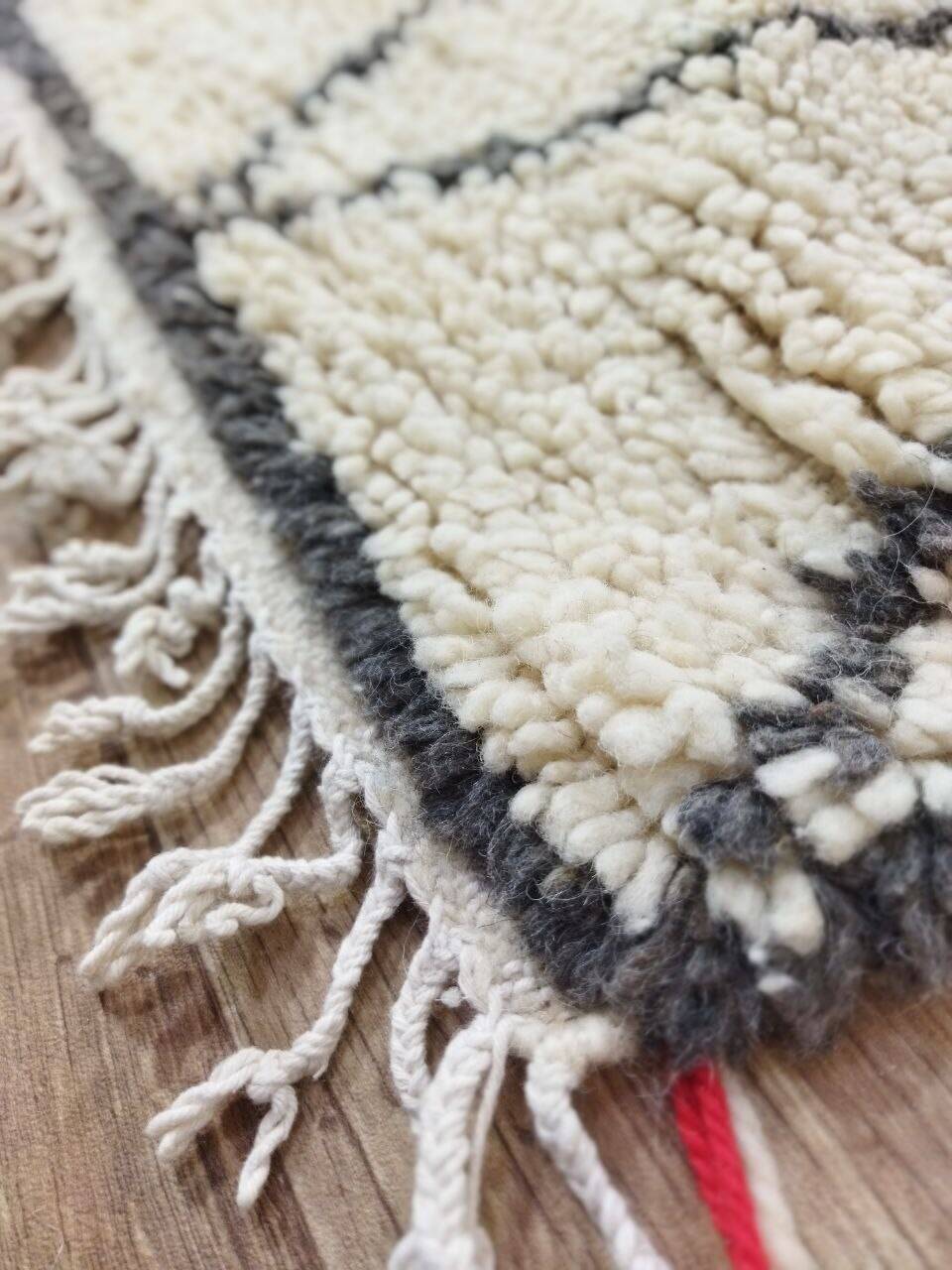 Handmade wool Berber rug 295 x 117 cm