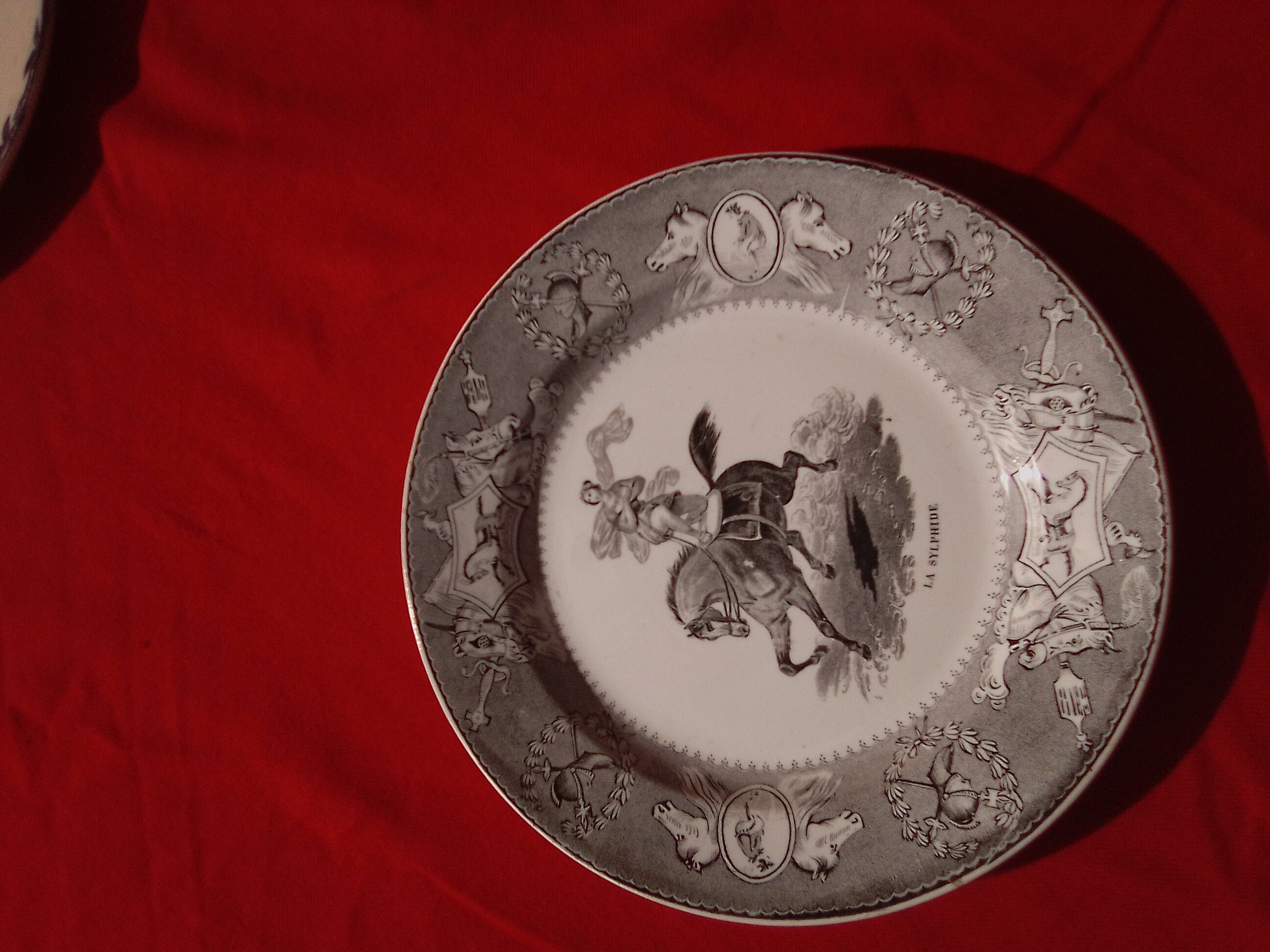 Talking plate Creil and Montereau Lebeuf Milliet gold medal between 1834 and 1839 La sylphide