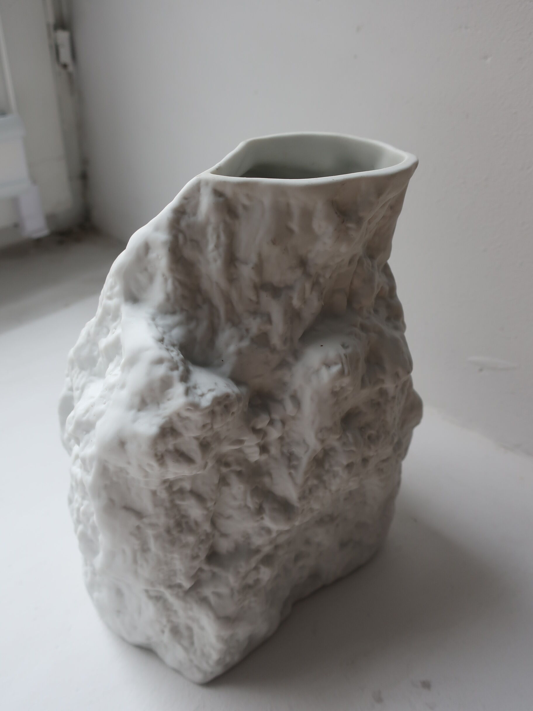 Vintage 80s brutalist vase