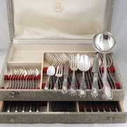 Orbrille Louis XV cutlery set 73 pieces in silver-plated metal, excellent condition.