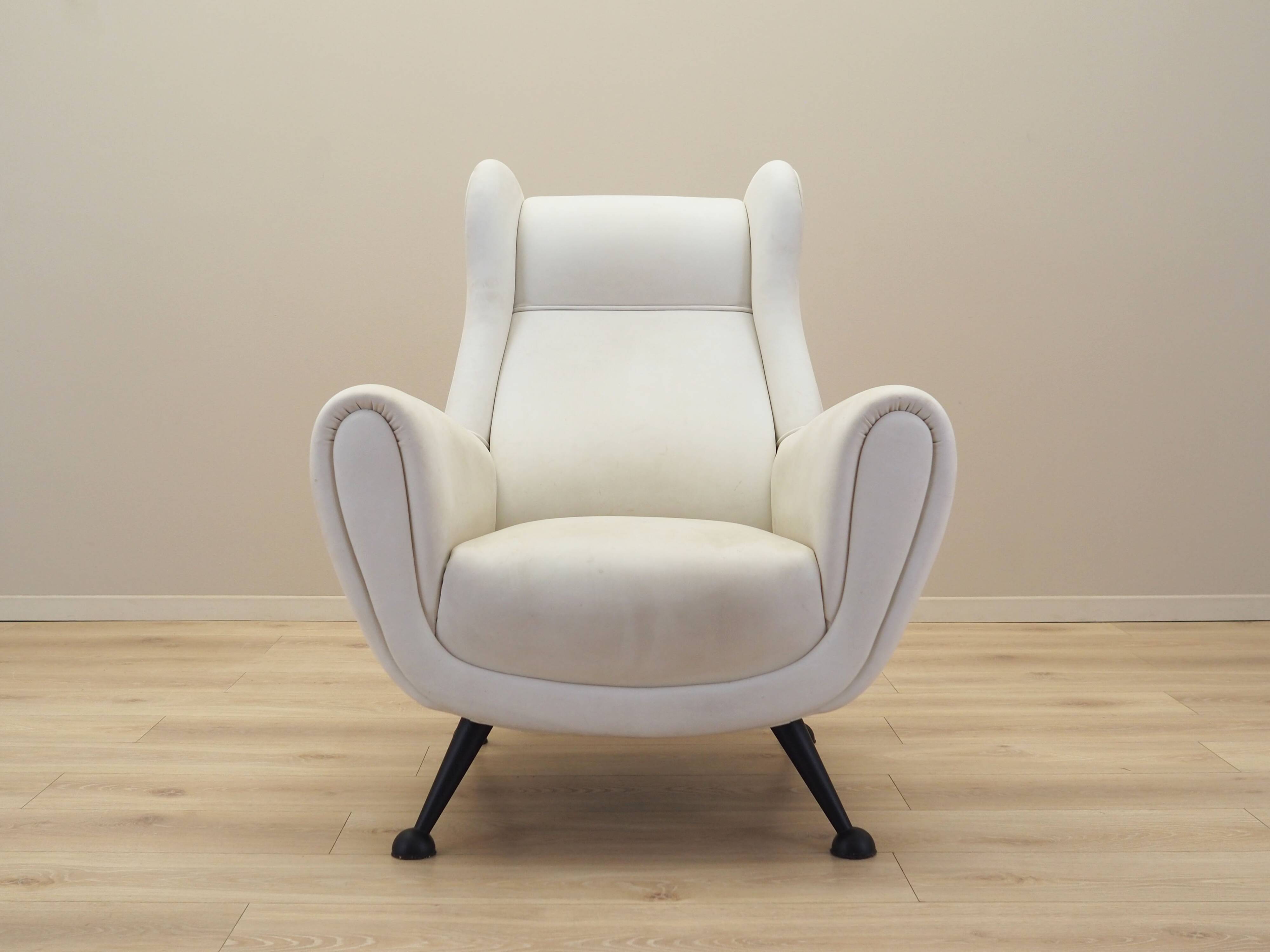 Lounge armchair, Italian design, 1980s, production: Italy