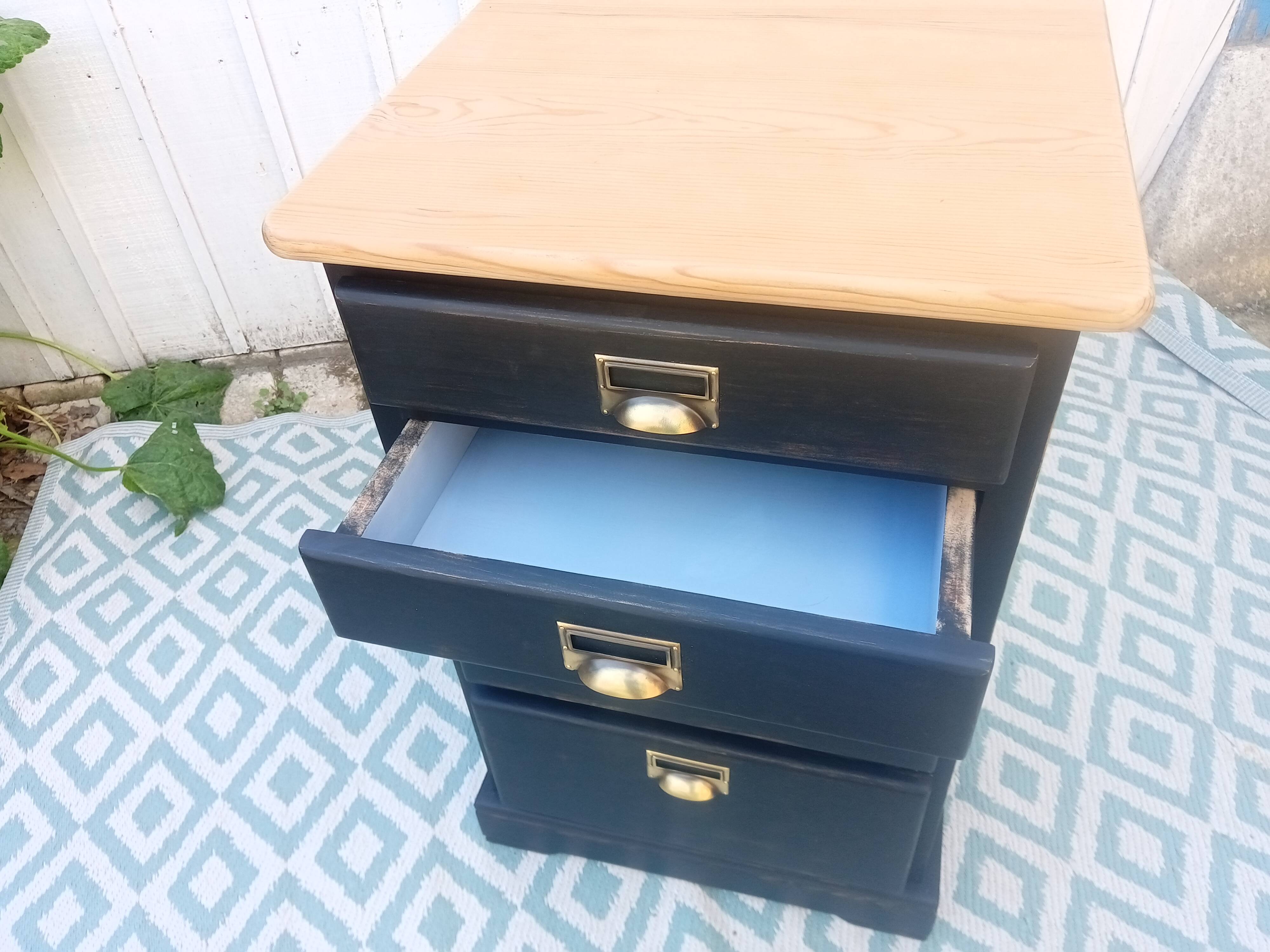 Black patina chest of drawers