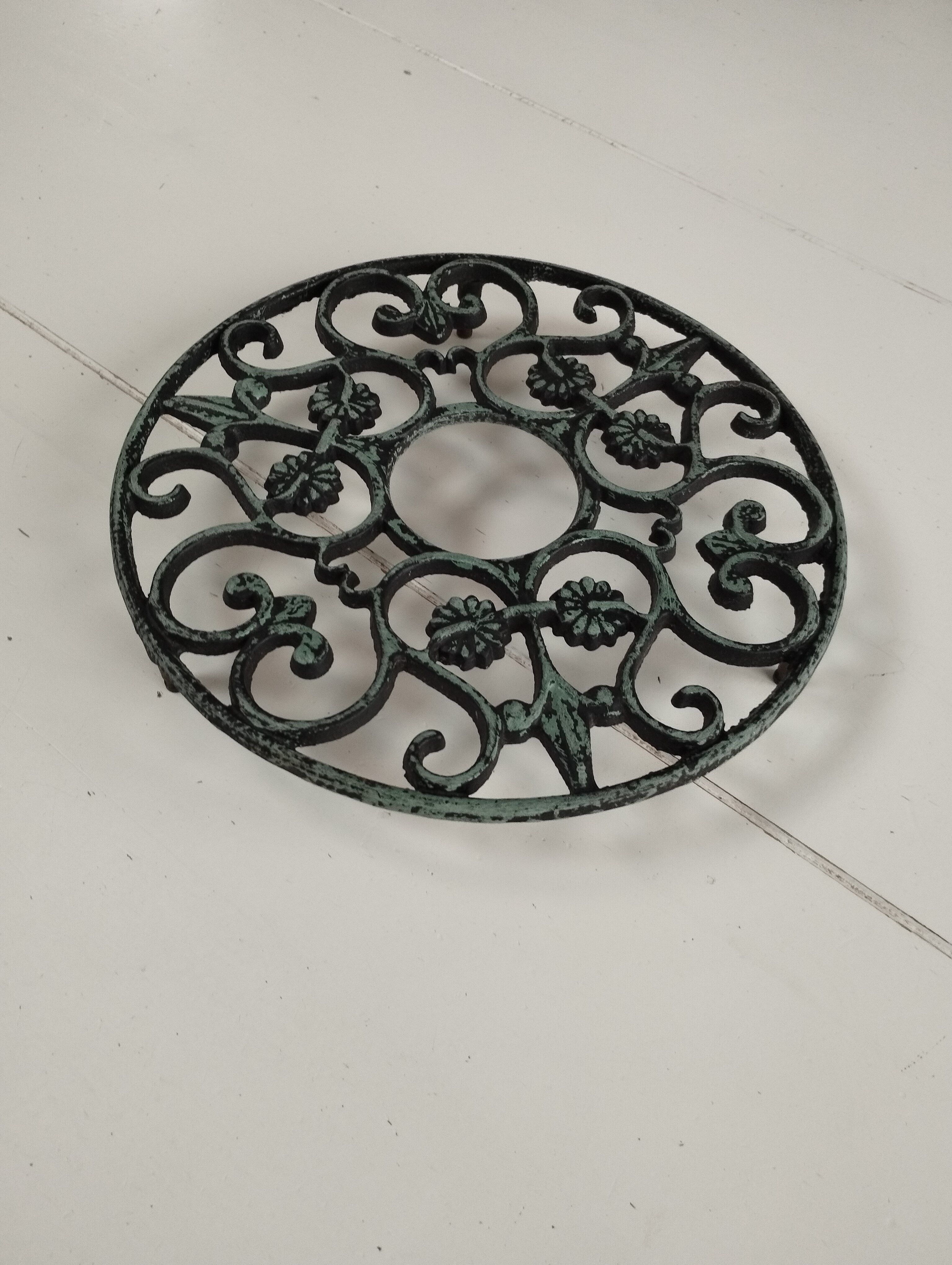 Vintage cast iron trifle