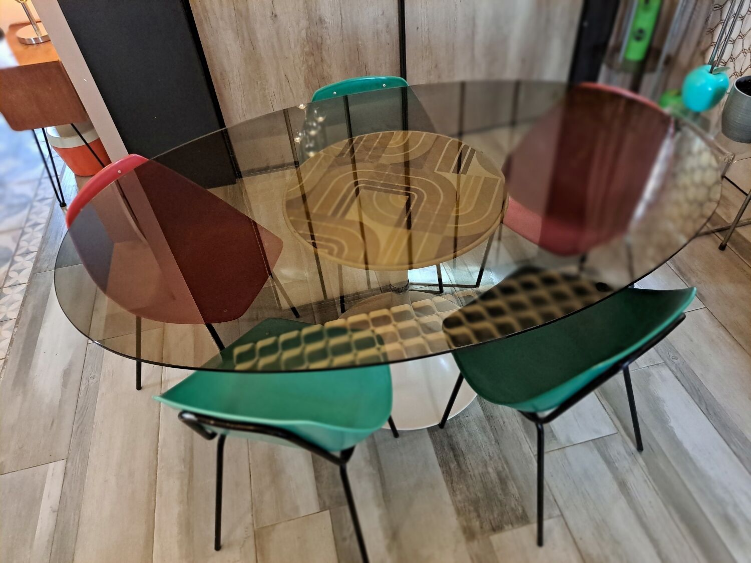 Suite of 5+1 shell chairs Pierre Guariche 1960