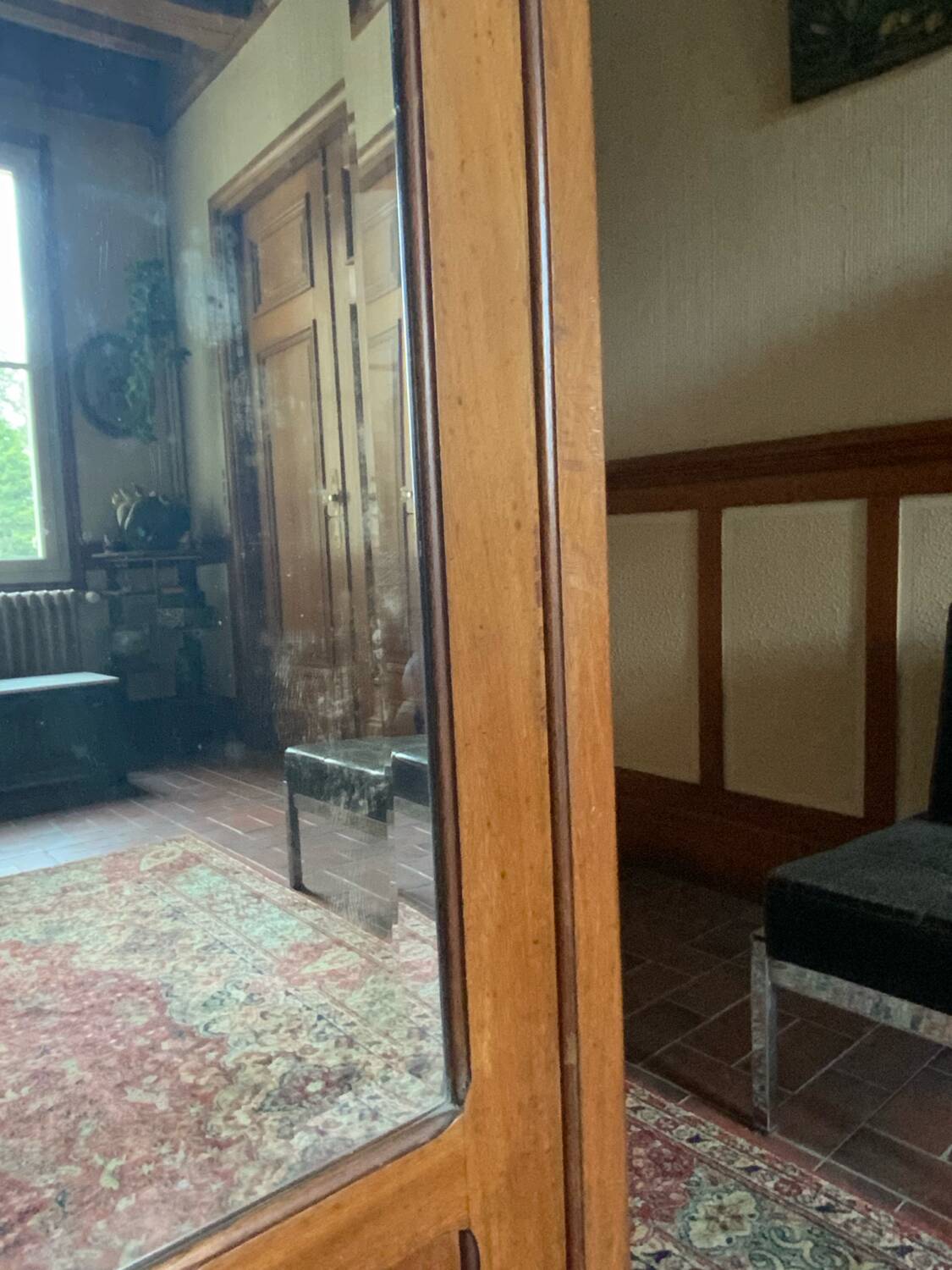 Parisian hotel wardrobe