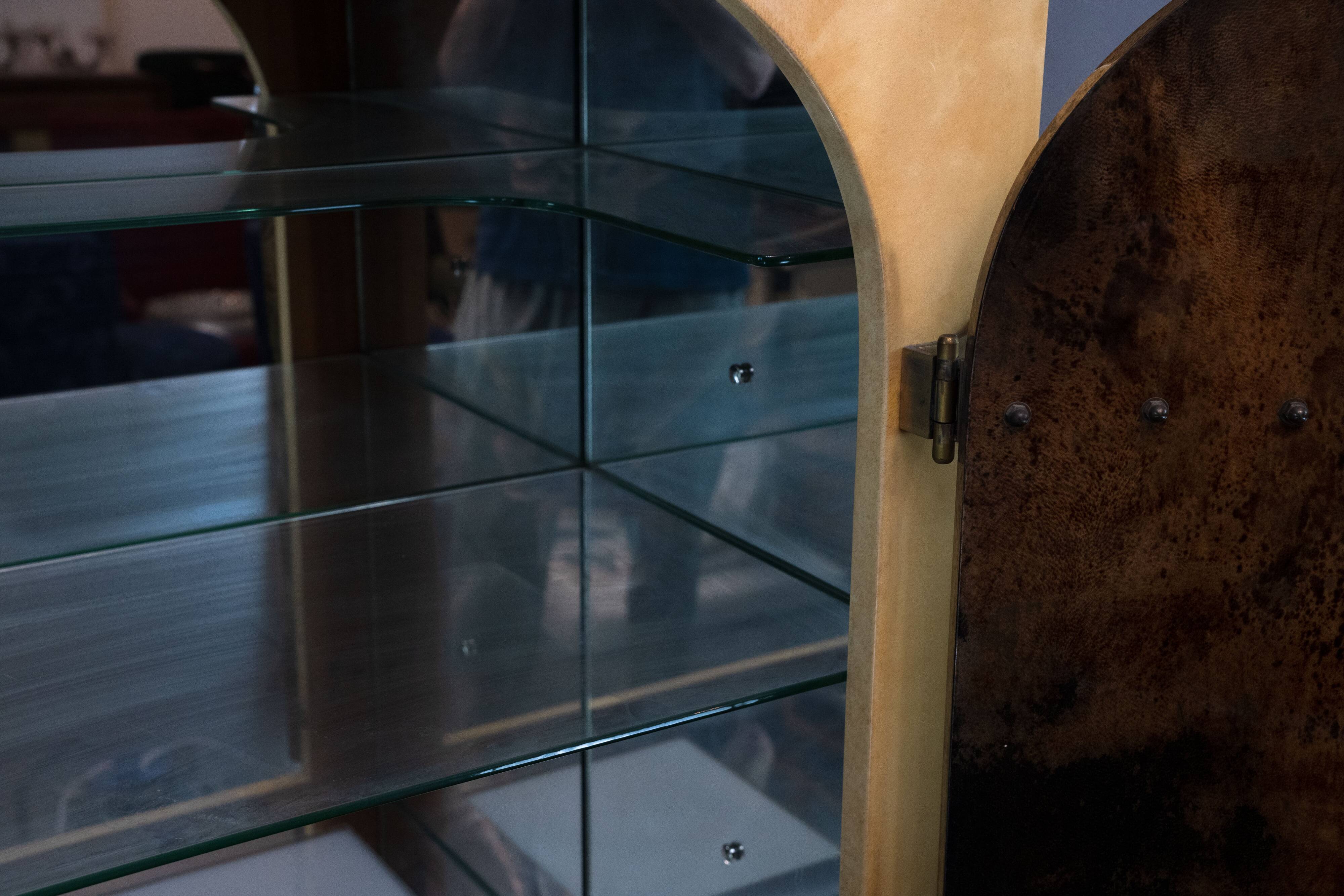 Aldo Tura Mid-Century Modern Goatskin Parchment Bar Cabinet, Italy, 1960s