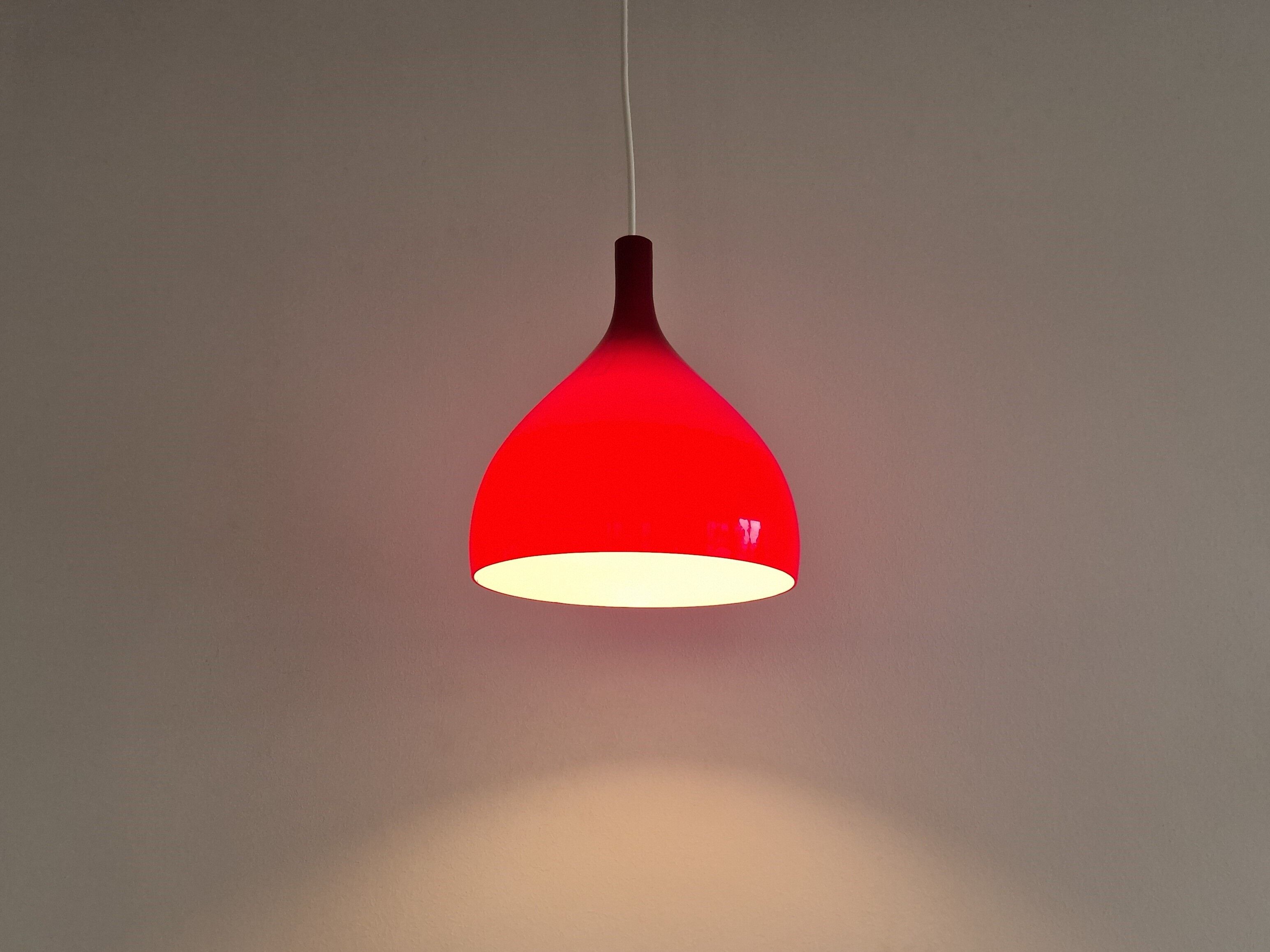 Red Murano glass pendant lamp by Paulo Venini for Venini, Italy 1960's