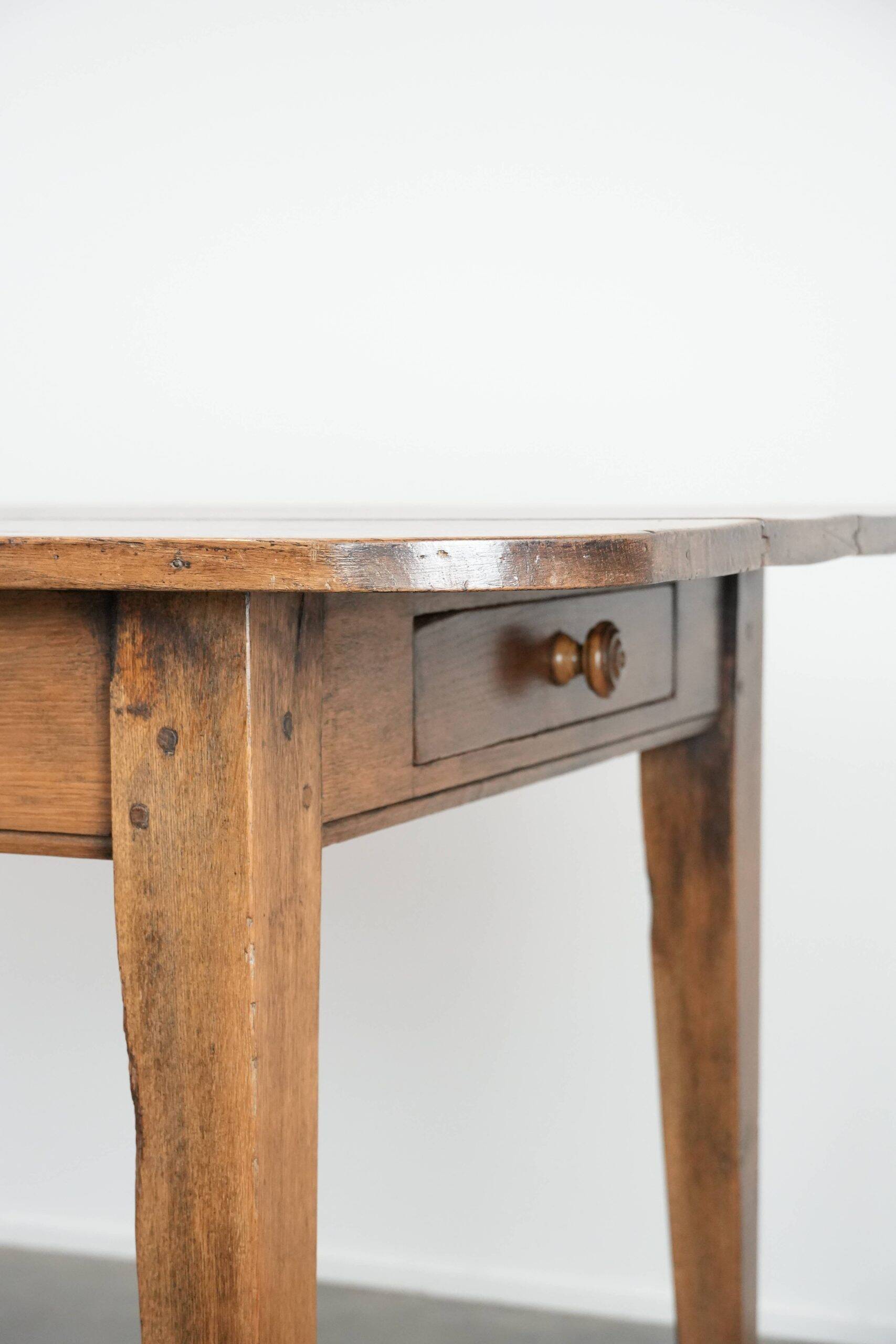 Large antique dining table for 6 to 8 people with two functional drawers