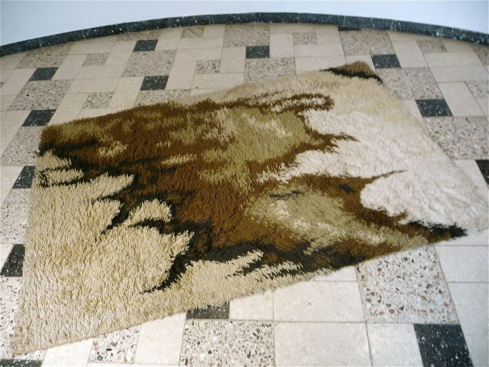 Scandinavian Modern rug with abstract decor by Ege Rya, Denmark 1960s