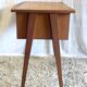 Bureau en chêne pieds compas, années 50-60