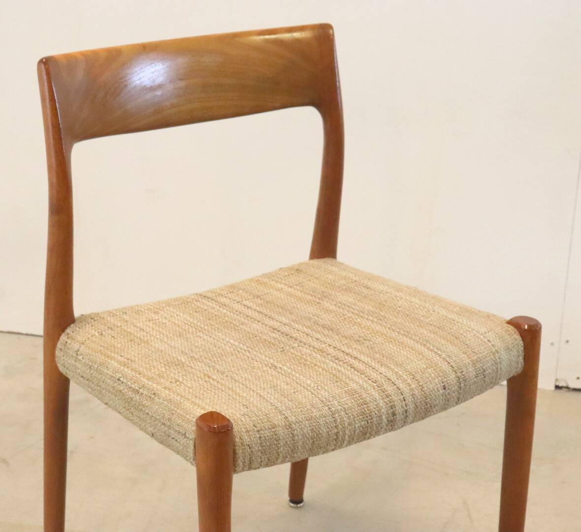 Suite de 6 chaises Niels O Möller modèle 77' Dukkerup