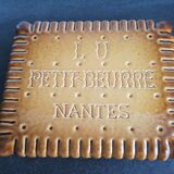 Underside petit beurre lu 80s