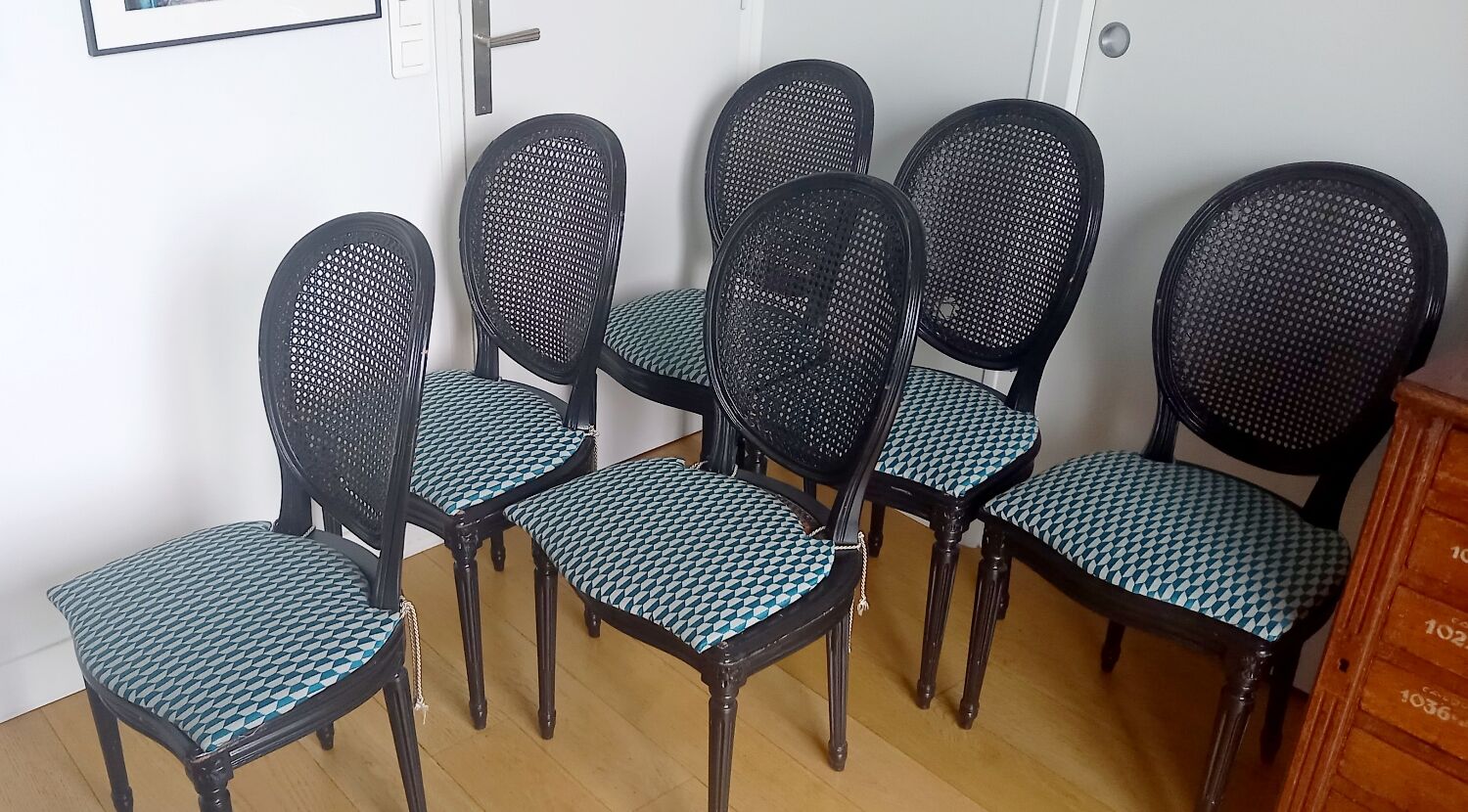 Set of 6 chairs