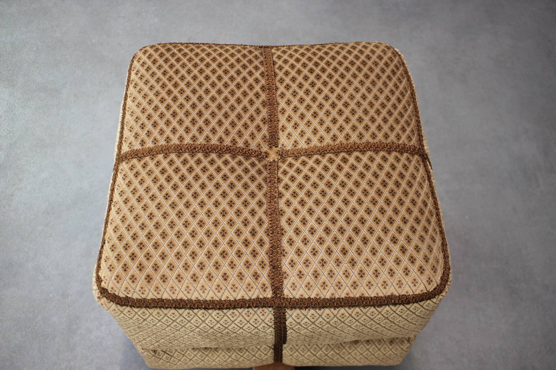 Jindřich Halabala stool in Art Deco velvet, Czechoslovakia, 1930s.