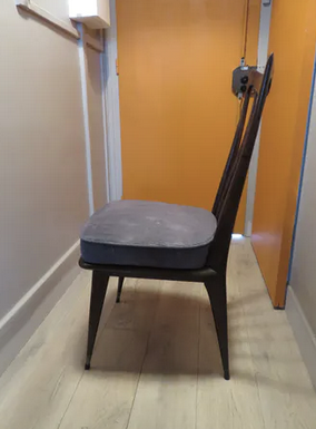 Chaise rénovée acajou velours gris
