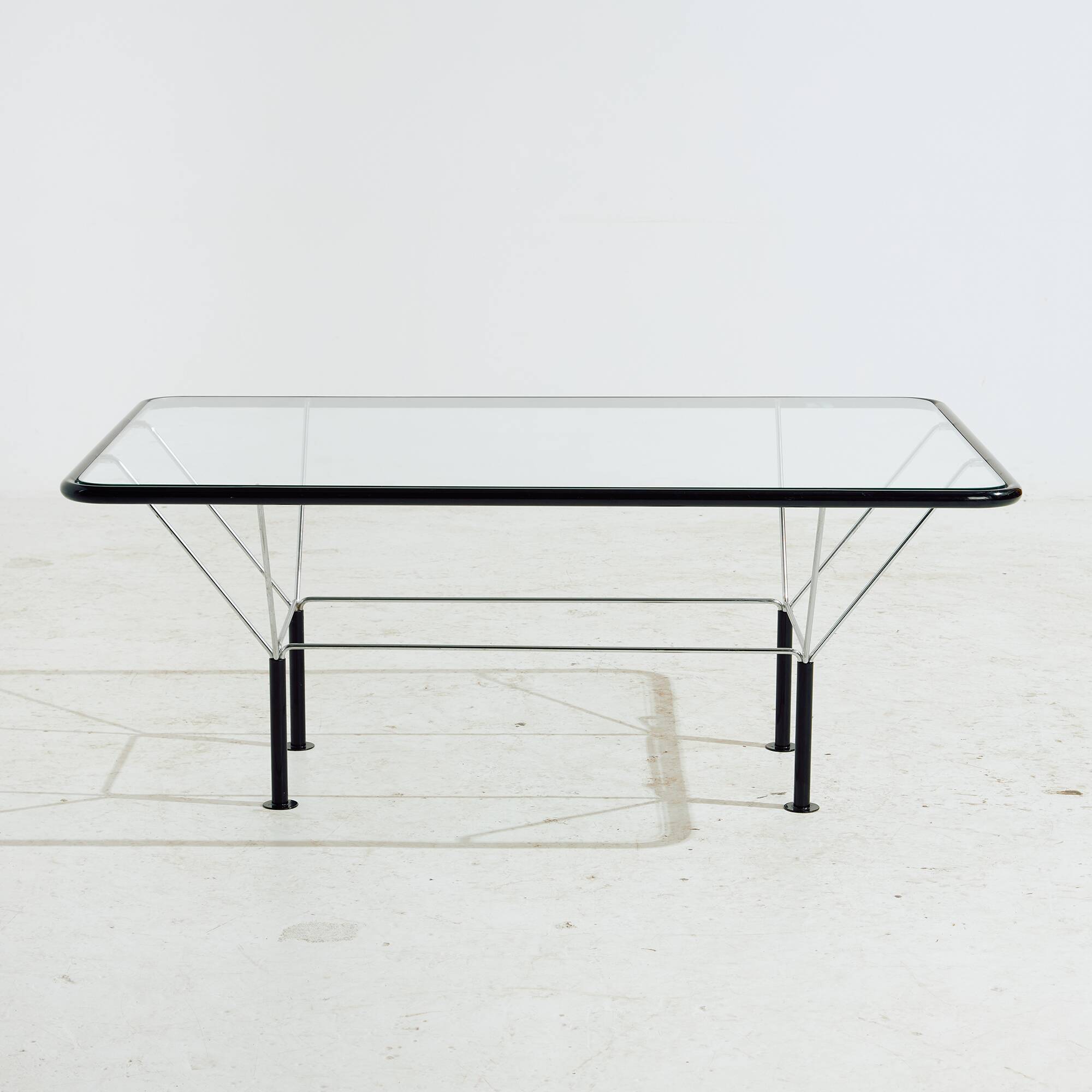MK10078 Metal and glass coffee table by Niels Bendtsen
