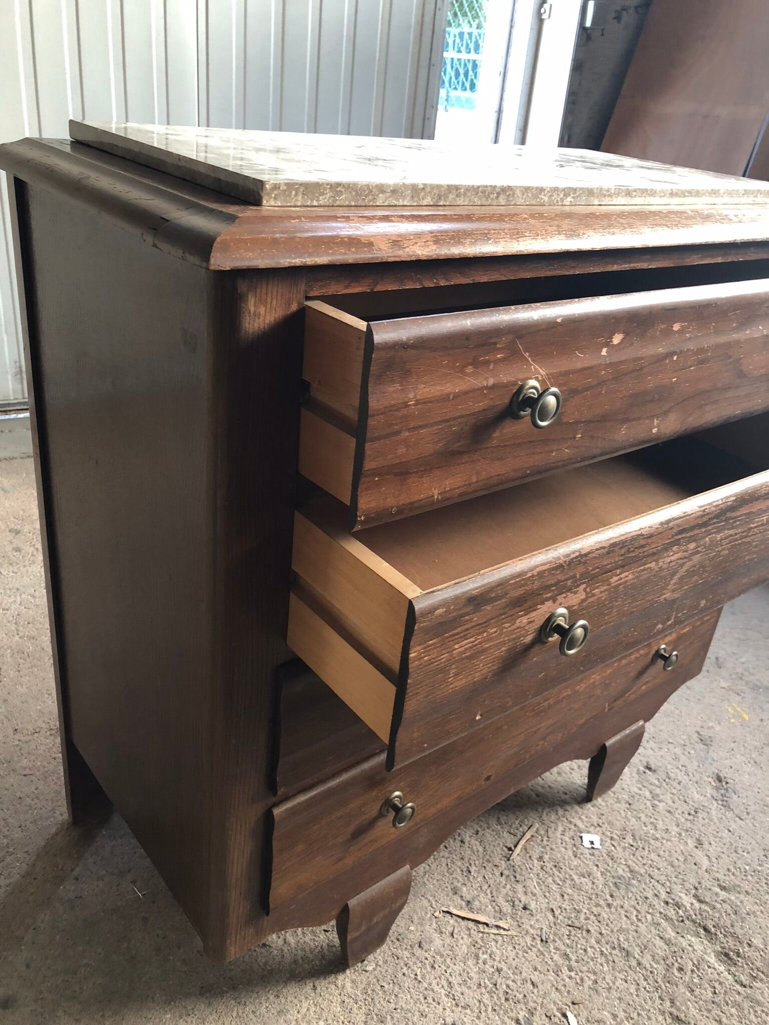 Dresser the 60s in wood and marble