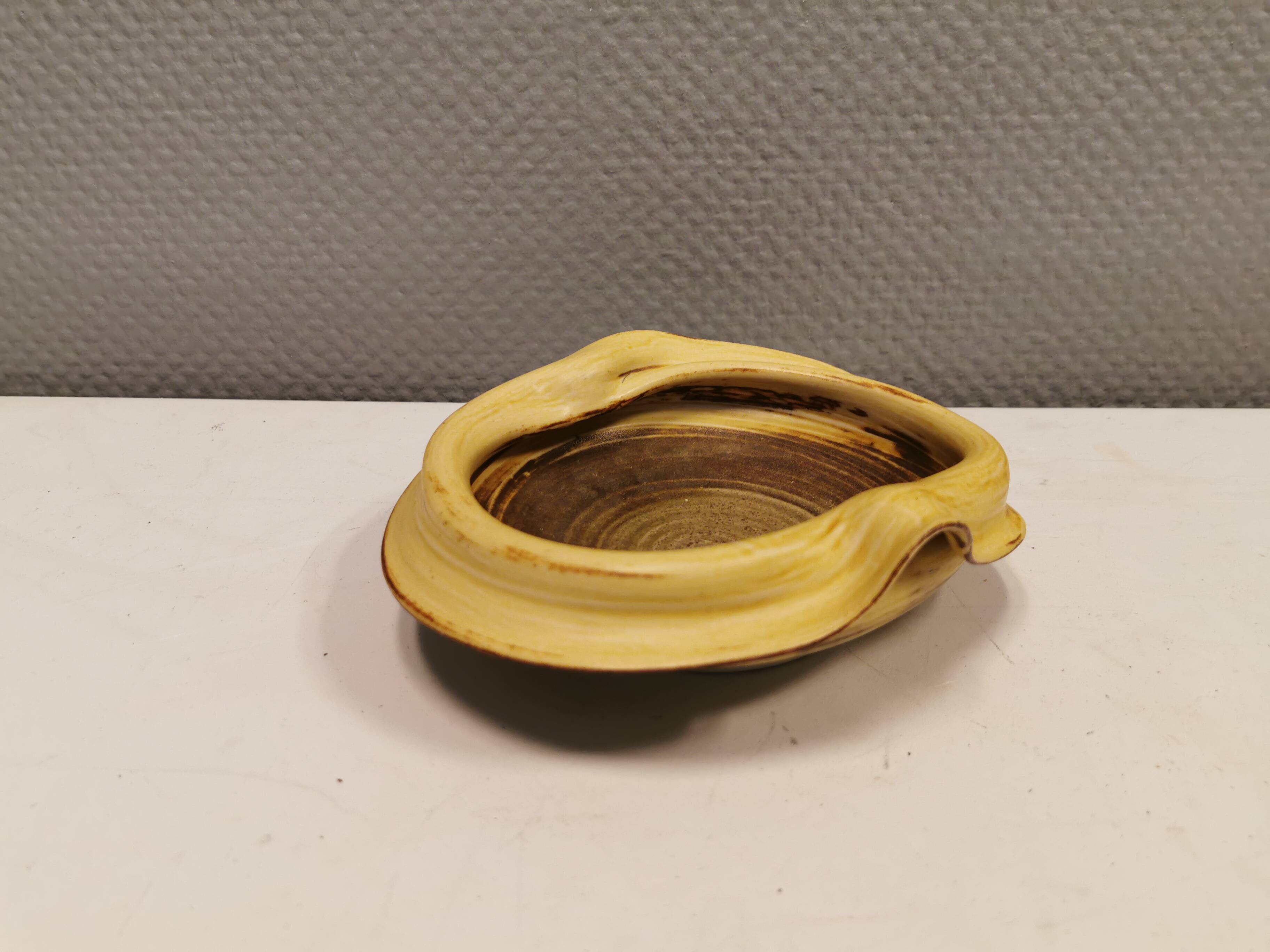 Ceramic bowl from Glarbo ceramics 1983 Denmark.