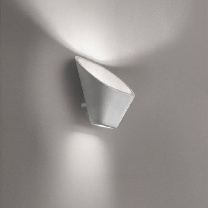 applique murale Aplomb de Foscarini en ciment
