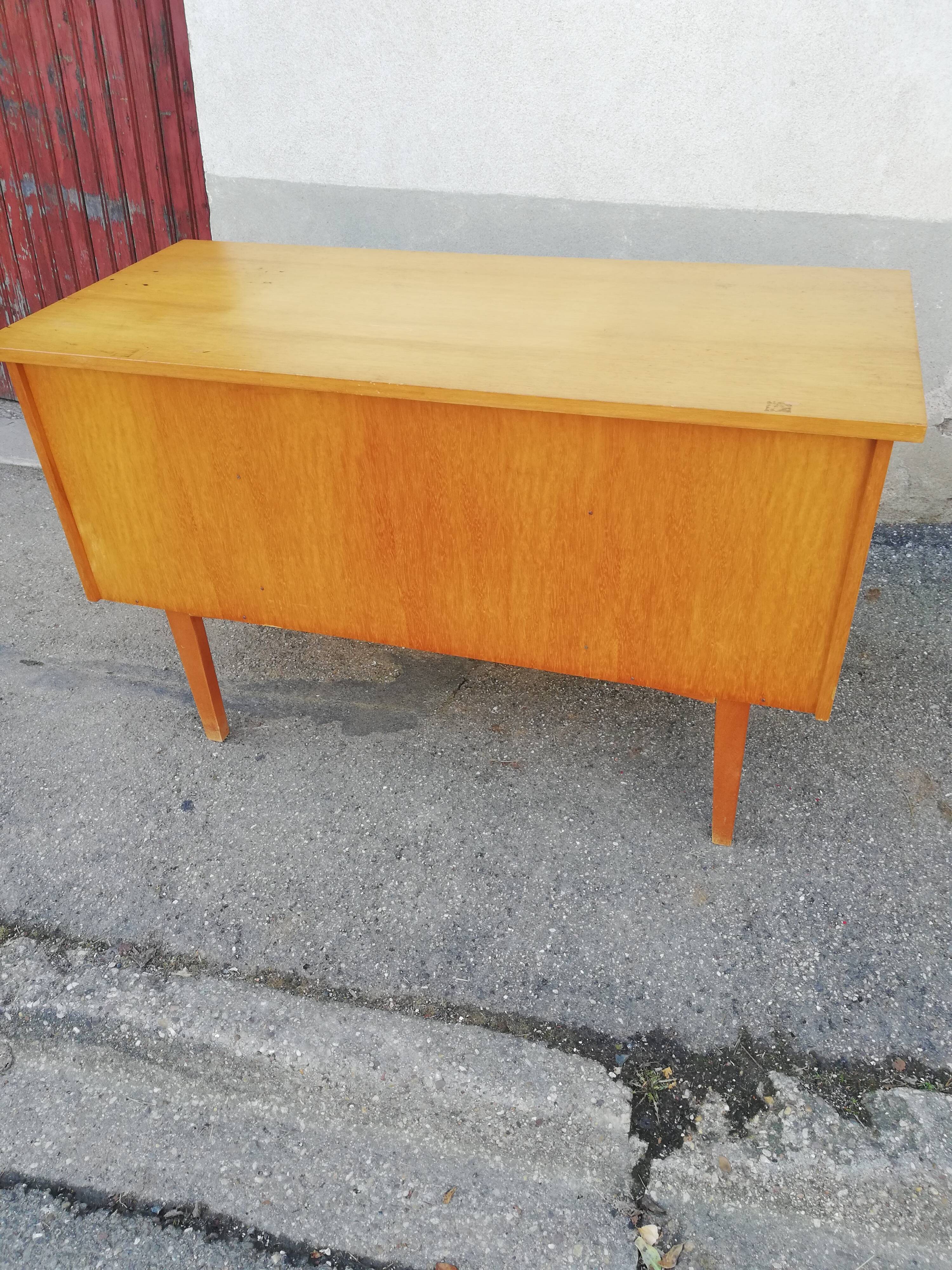 Vintage desk 4 drawers 1 door