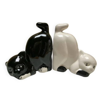 Porcelain cat bookends