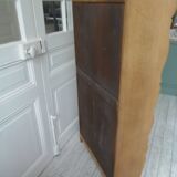 Small vintage bookcase, 5 fixed shelves, interior sublimated in verdigris, waxed finish.