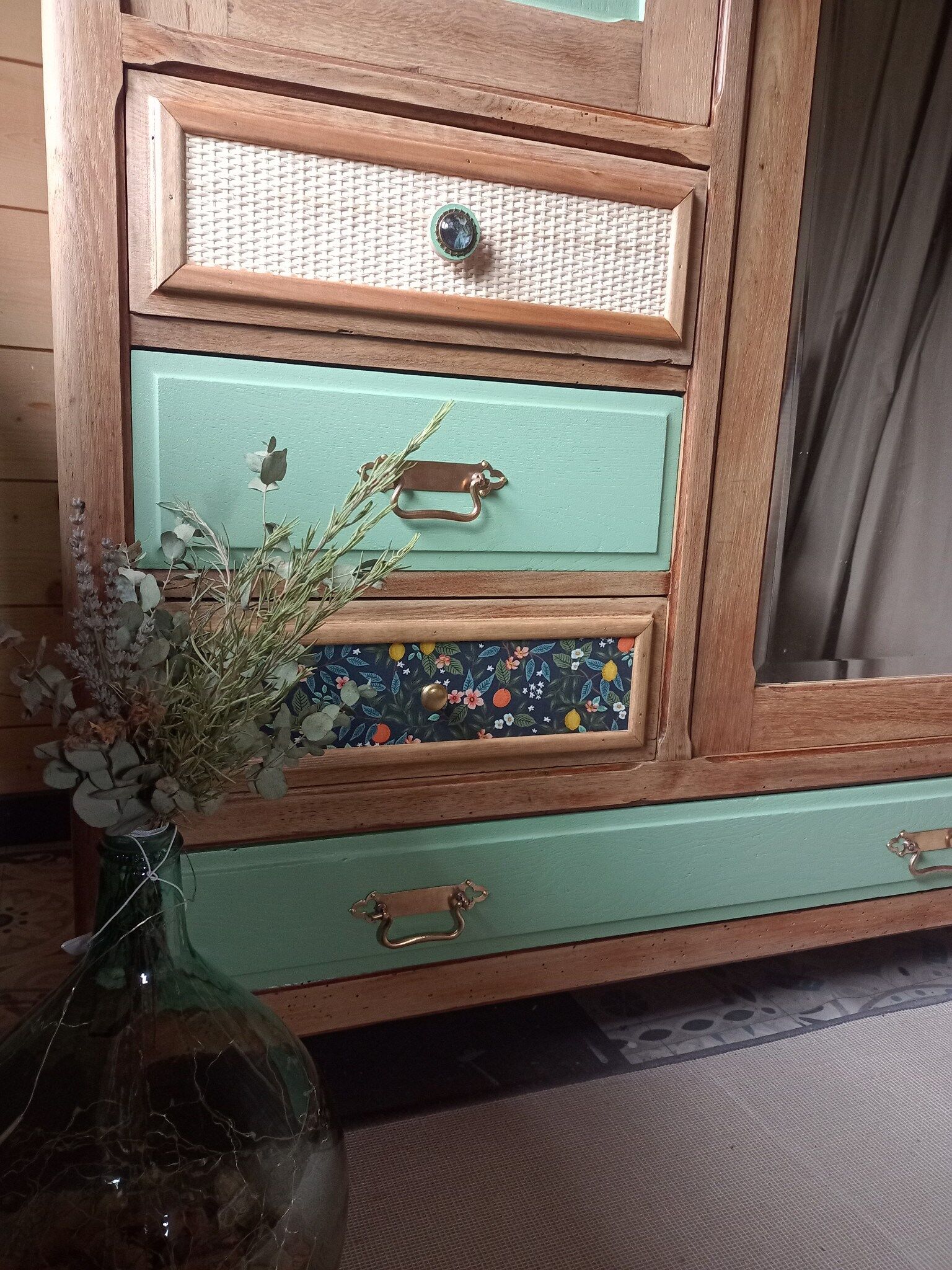 Armoire parisienne  "tulipe"