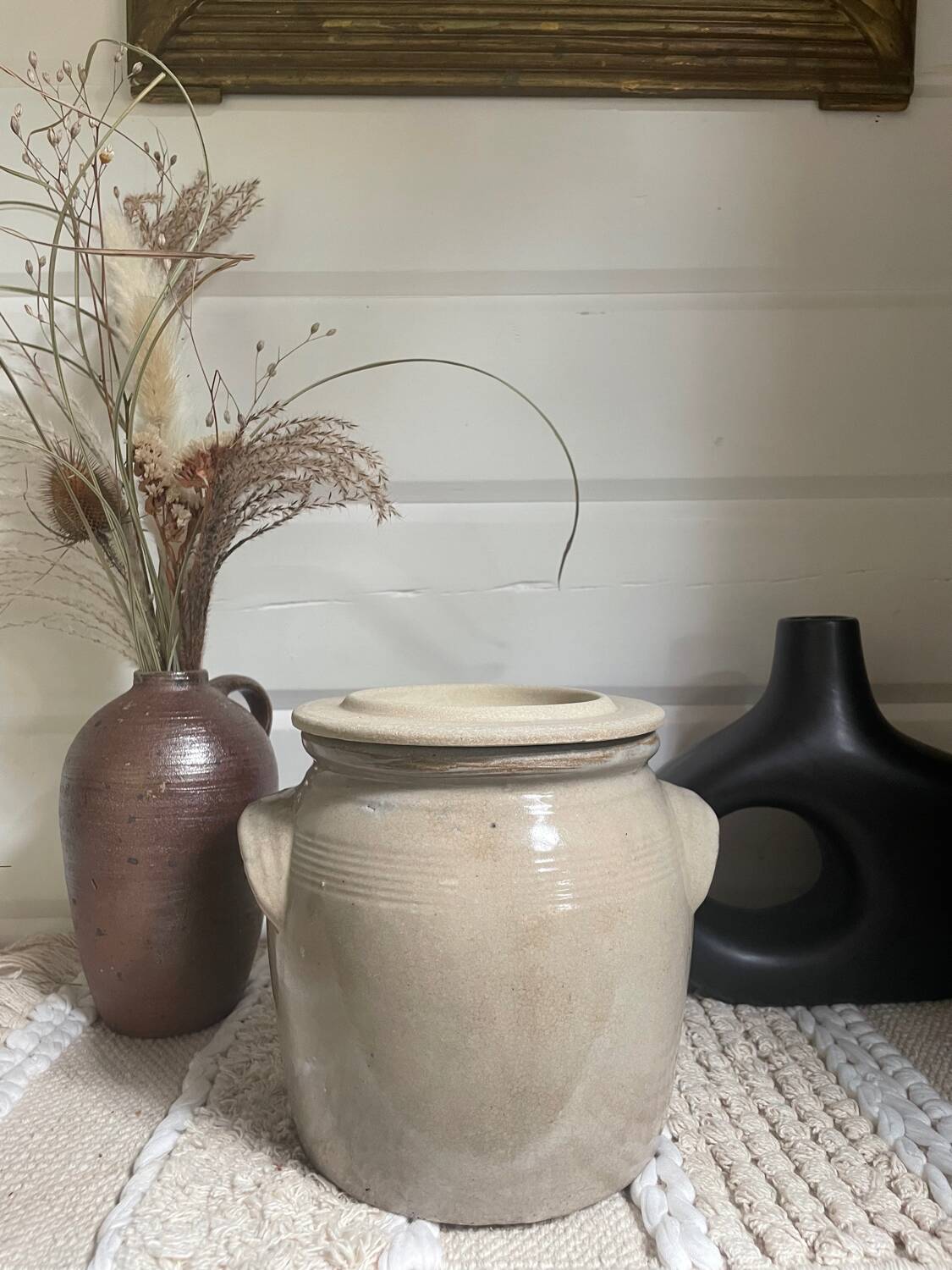 Glazed stoneware pot