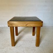 Table basse en orme et ardoise par Maison Regain 1970