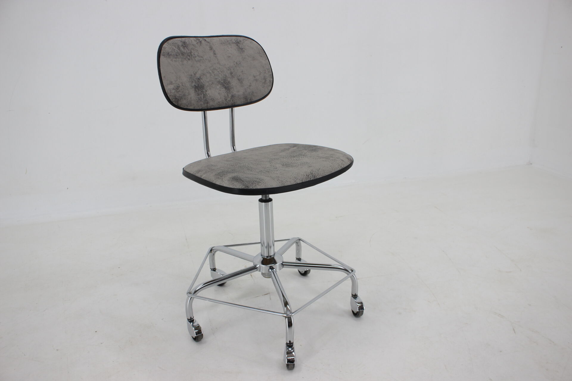 1970s Office Chair in Leather, Germany
