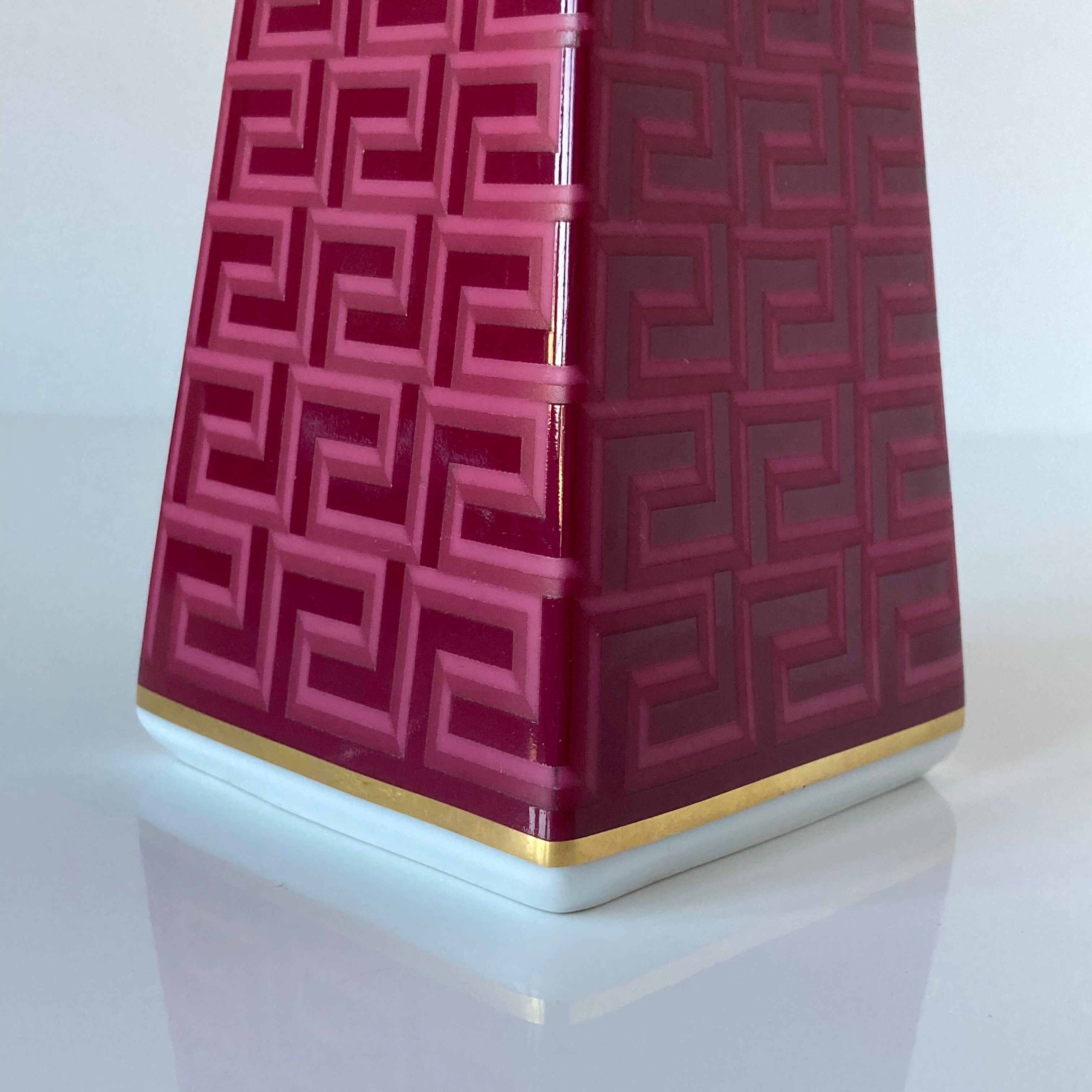 Meandre Versace candle holder for Rosenthal in glazed and gilded porcelain