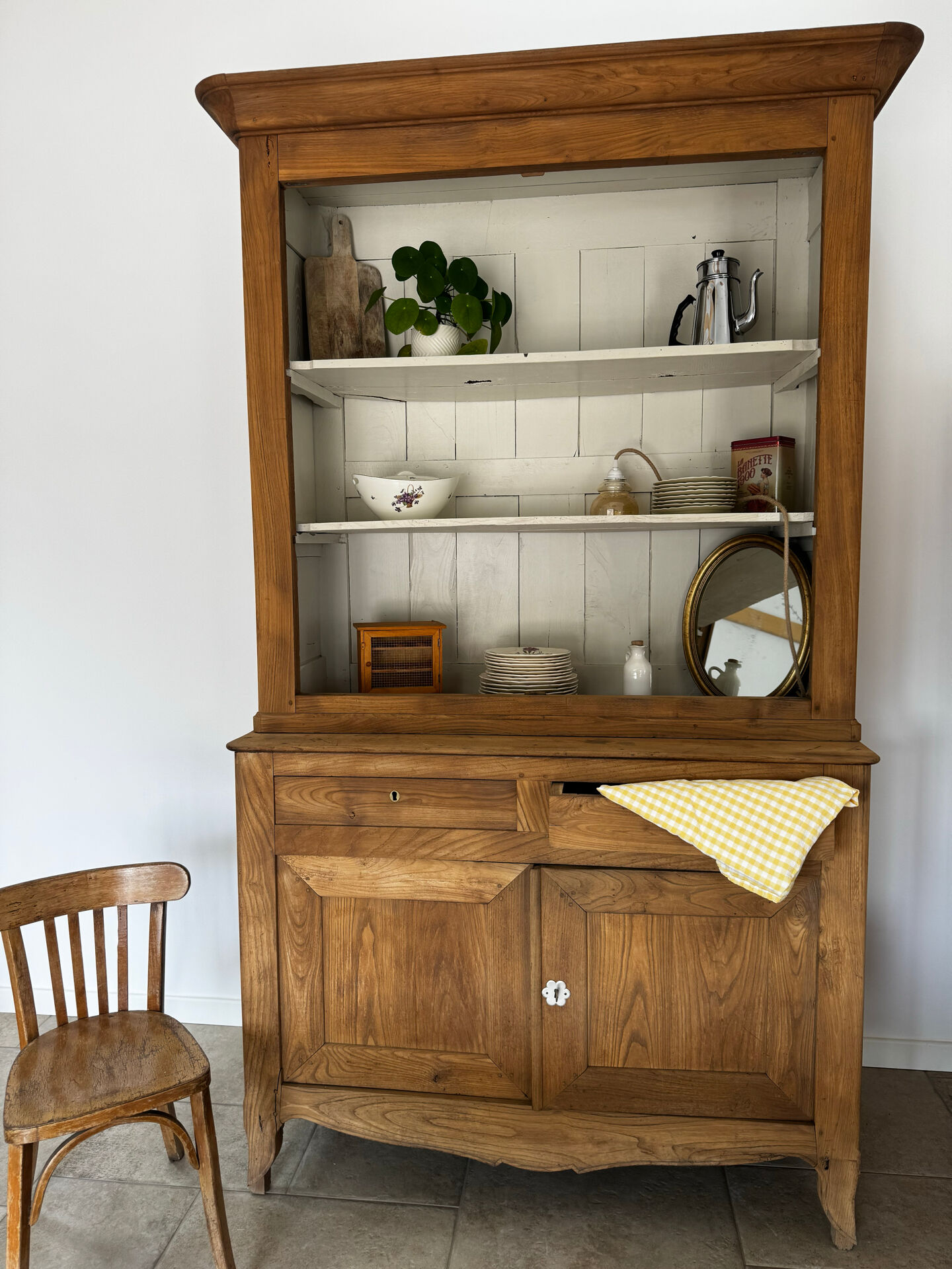 Buffet with 2 bodies in walnut