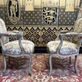 Paire de fauteuils cabriolets de style Louis XV
