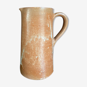 Sandstone pitcher